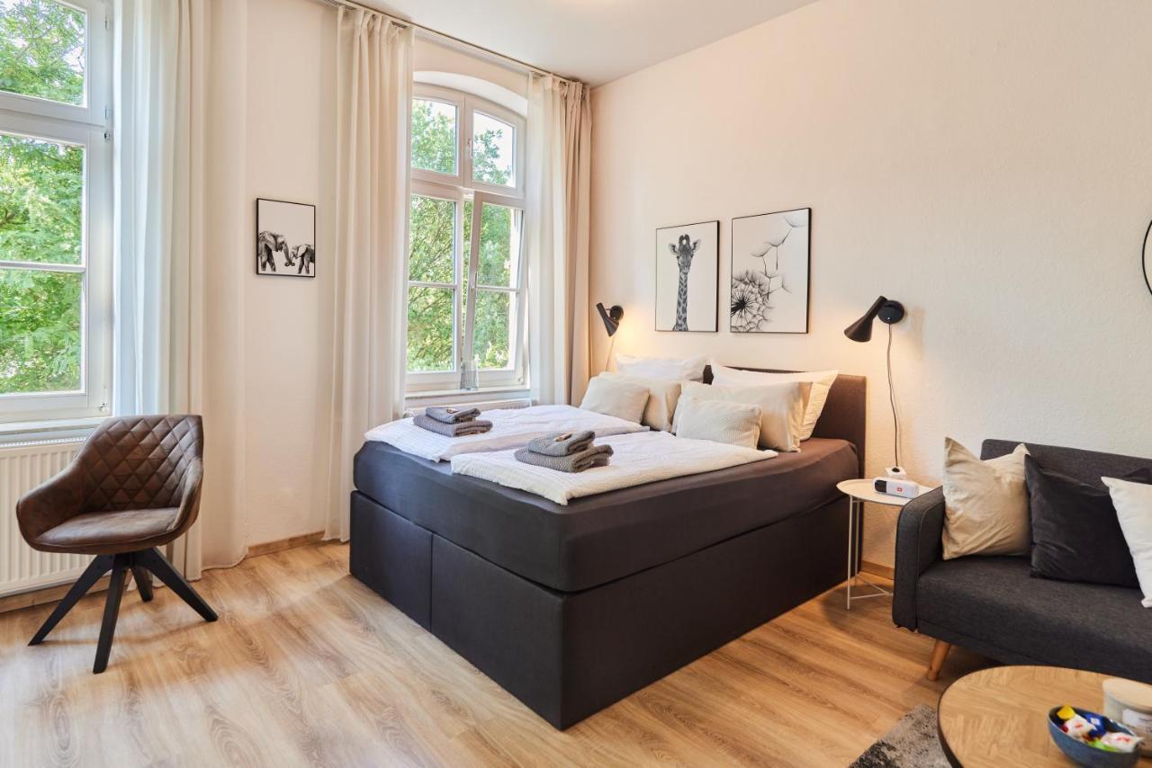 Studio3 Zentral Und Ruhig Mit Parkplatz, 5 Min Z Bali-T Und Gop, Boxspringbett Bad Oeynhausen Exterior photo
